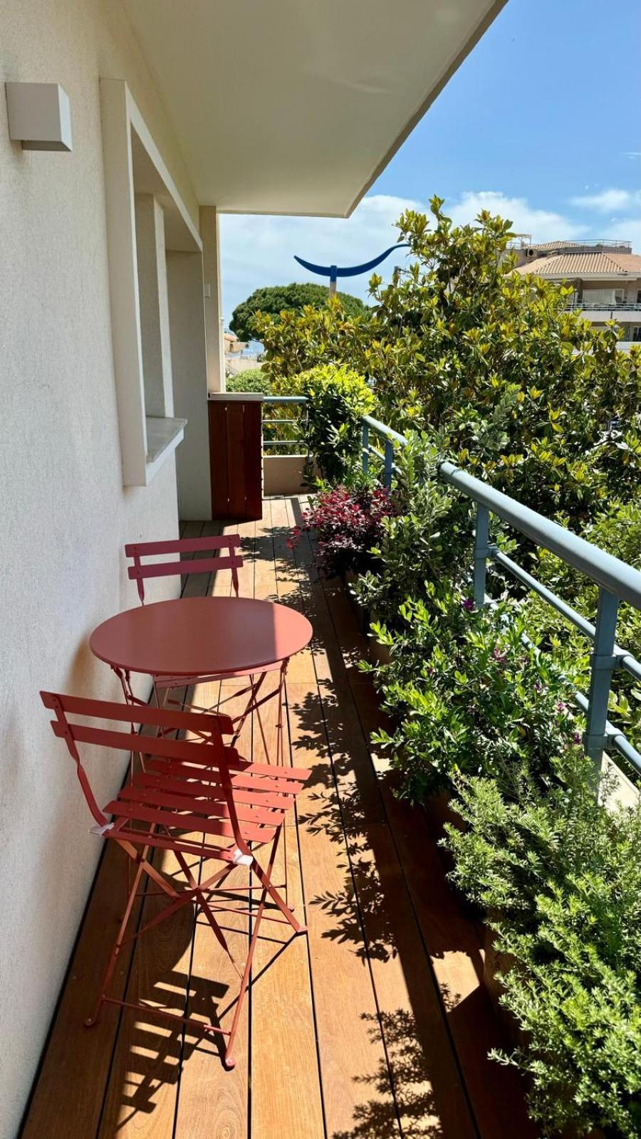Appartement Luxueux Plein Centre De Cavalaire A 2Mn De La Plage Cavalaire-sur-Mer Exterior foto